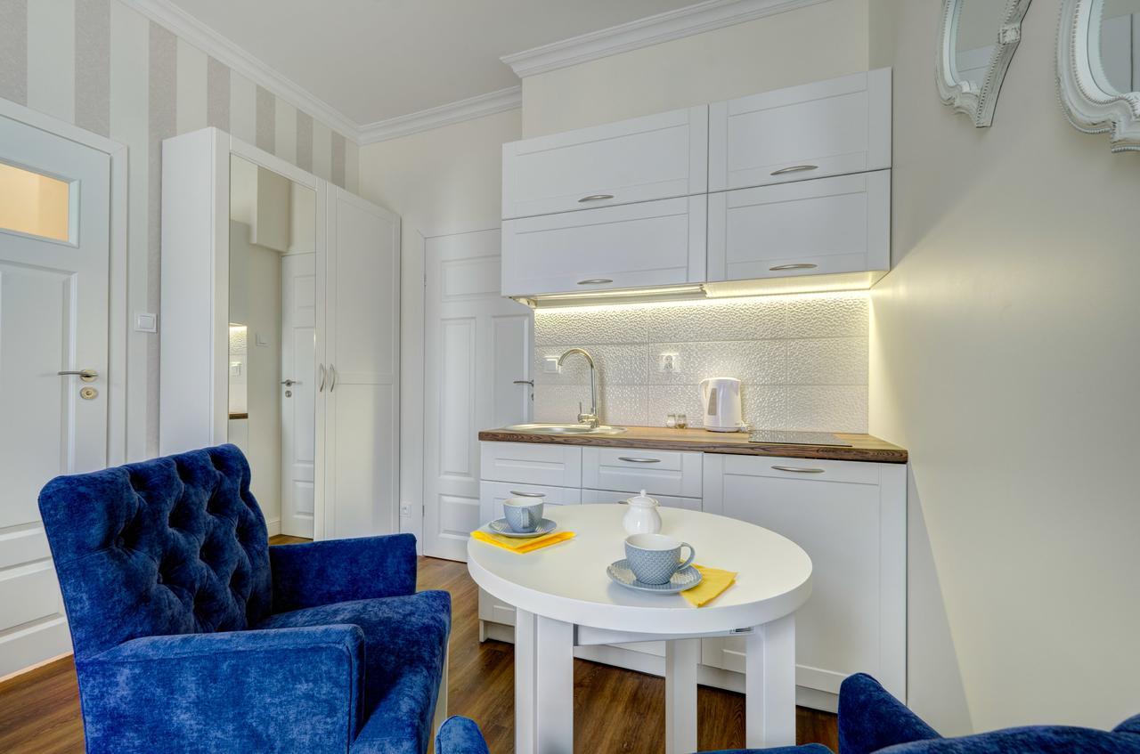 3 City Apartments - Solaro 소포트 외부 사진