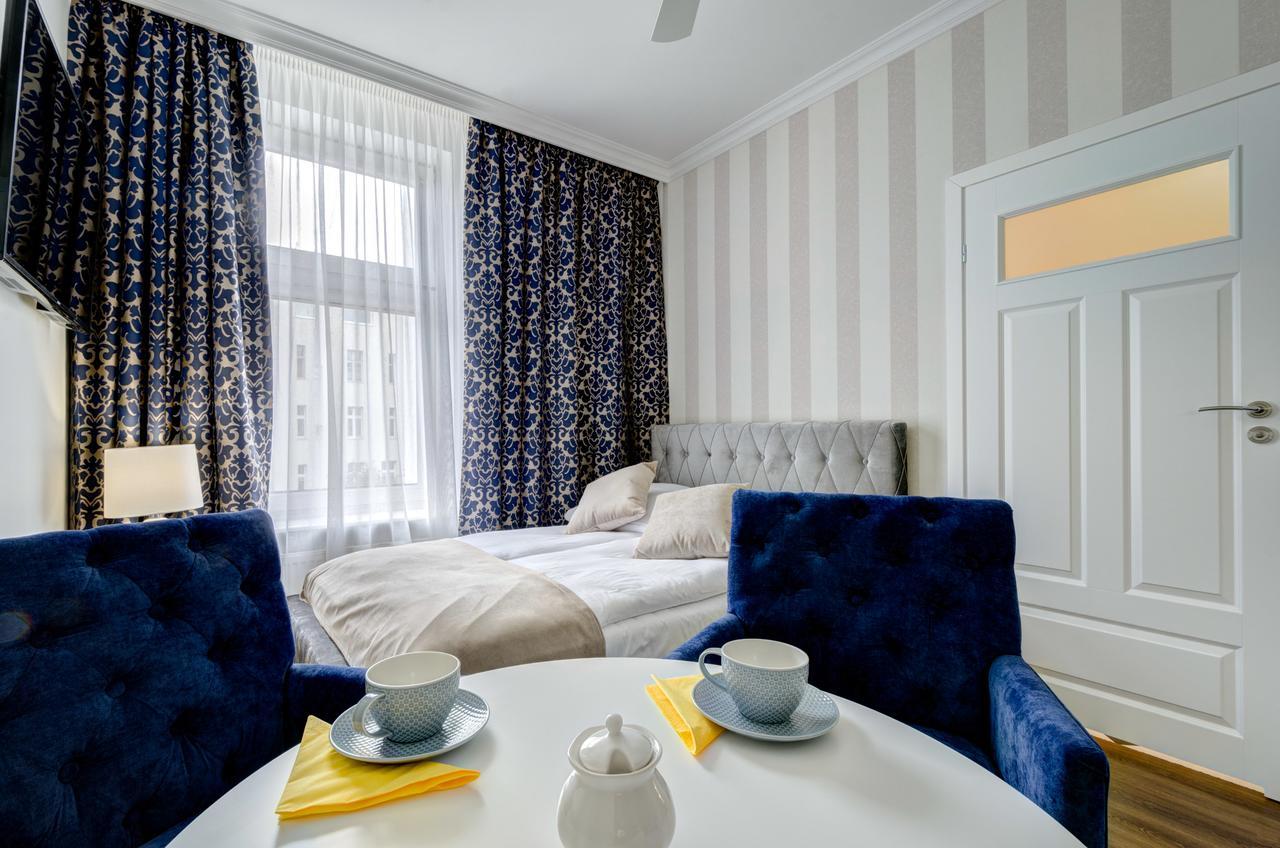 3 City Apartments - Solaro 소포트 외부 사진
